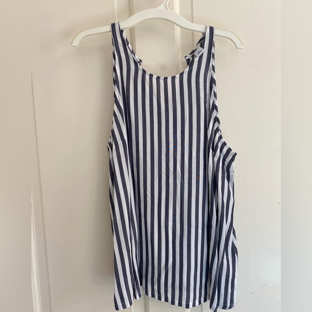Women’s blue and white tank top